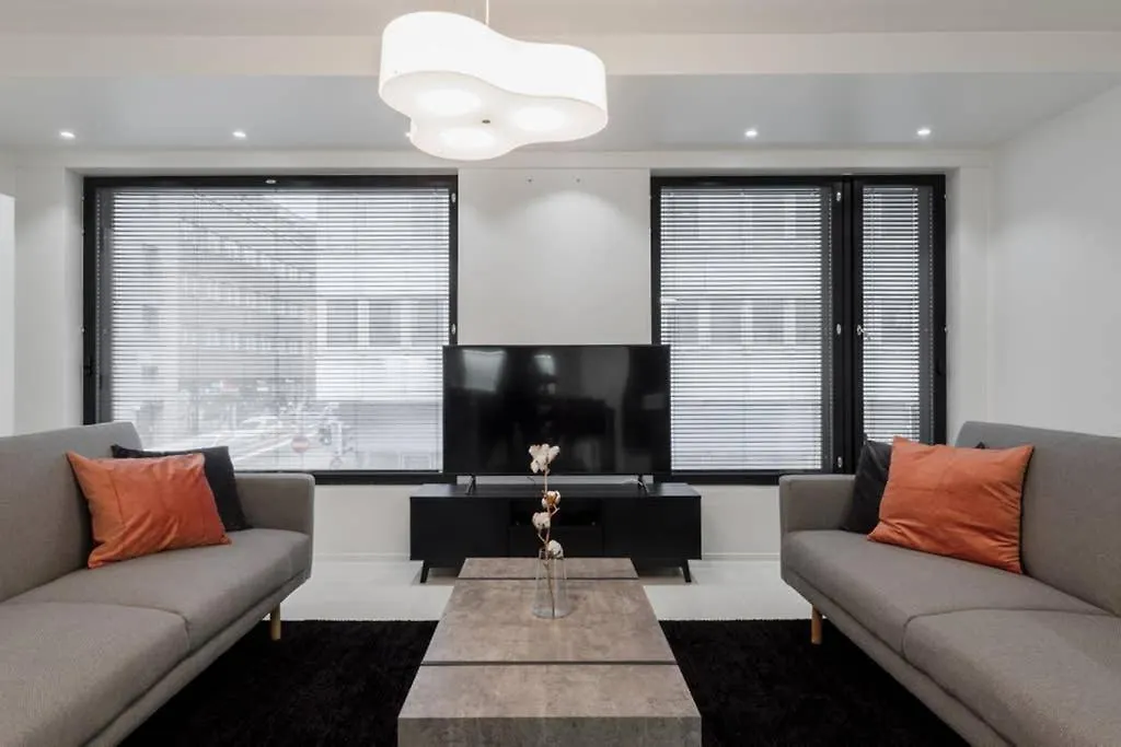 Sleek And Spacious 3 Bedroom Apartment In City Centre Helsinki