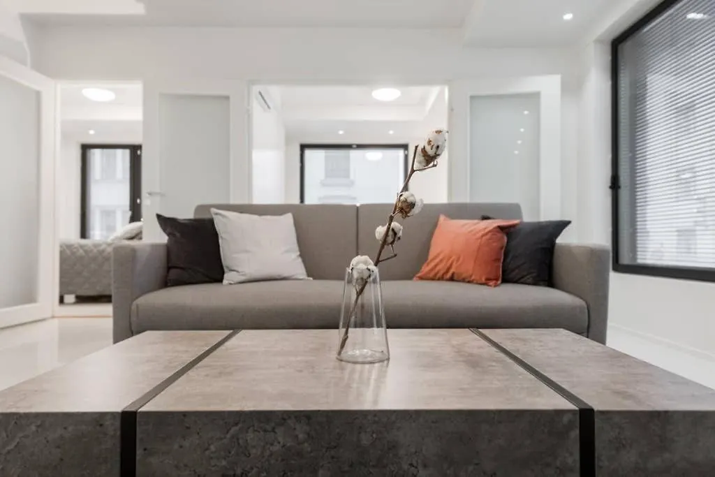 Sleek And Spacious 3 Bedroom Apartment In City Centre Helsinki