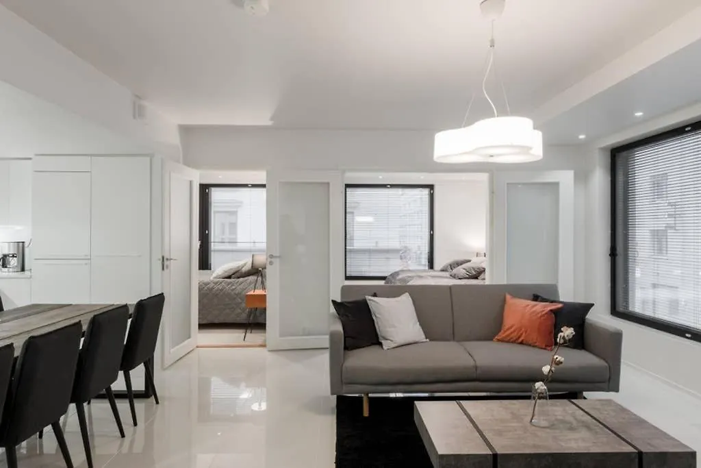 Sleek And Spacious 3 Bedroom Apartment In City Centre Helsinki