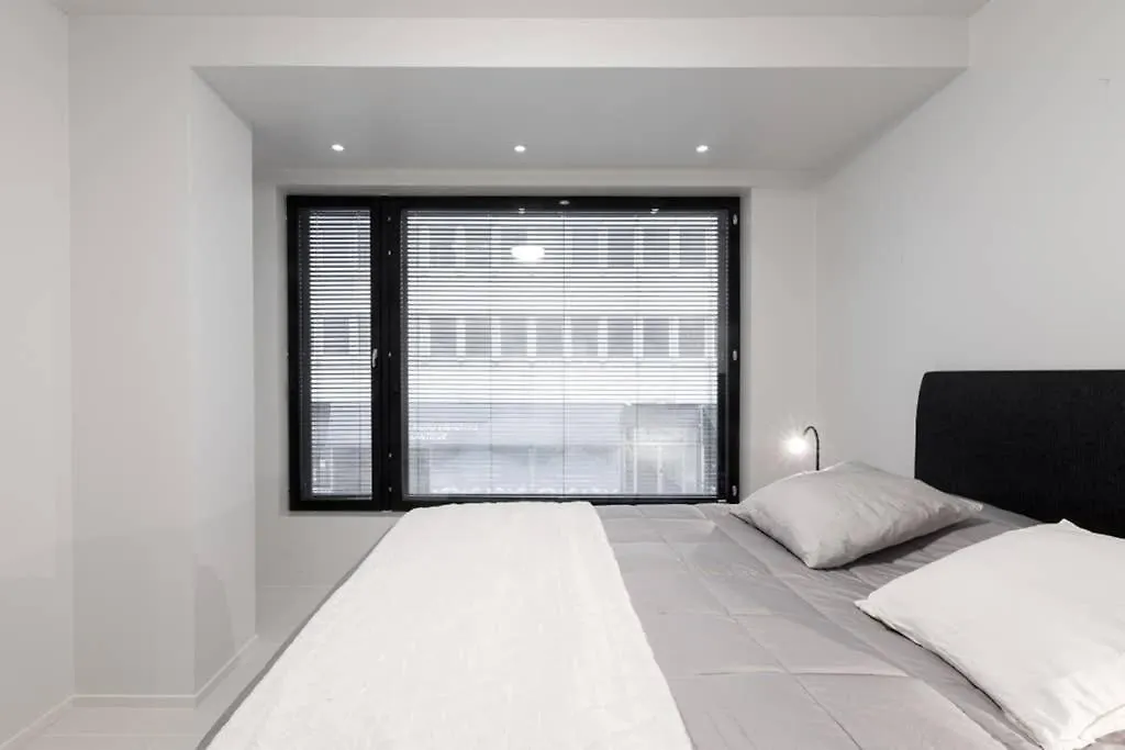 Sleek And Spacious 3 Bedroom Apartment In City Centre Helsinki 0*,